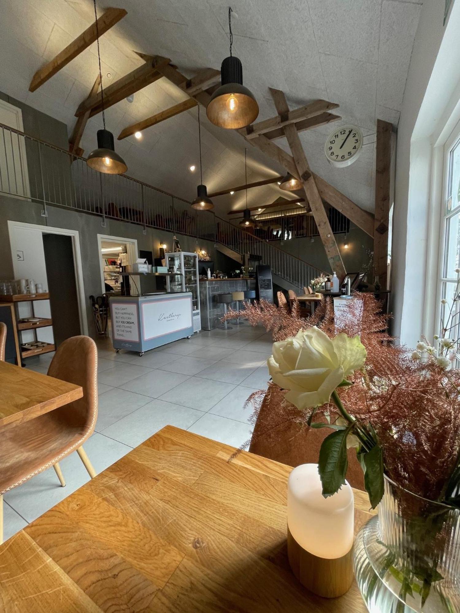 B & B Godstrup - Cafe Og Restaurant Den Gamle Stald Herning Extérieur photo